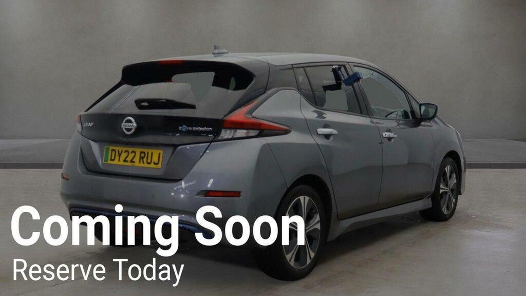 Nissan Leaf Hatchback Grey