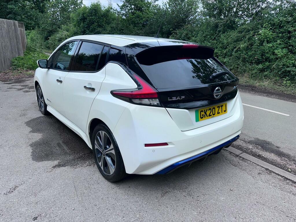 Nissan Leaf Hatchback GK20ZTJ White #4
