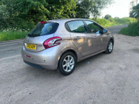 Peugeot 208 1.2 Access Plus White #34