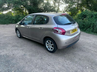 Peugeot 208 1.2 Access Plus White #36