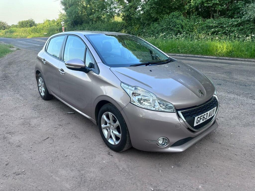 Peugeot 208 1.2 Access Plus White #32