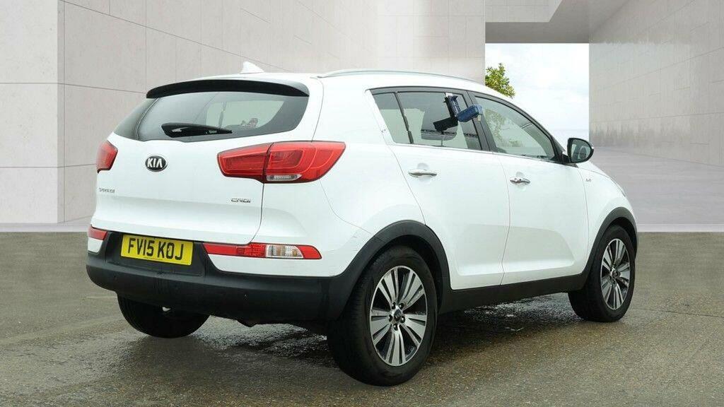 Kia Sportage 2.0 Crdi Kx-4 Awd Euro 5 White #3