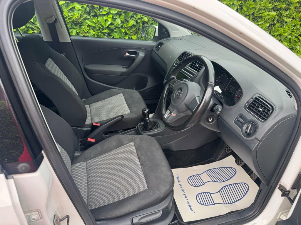 Volkswagen Polo 1.2 R-line Style Euro 5 Ac MF63XWV White #2