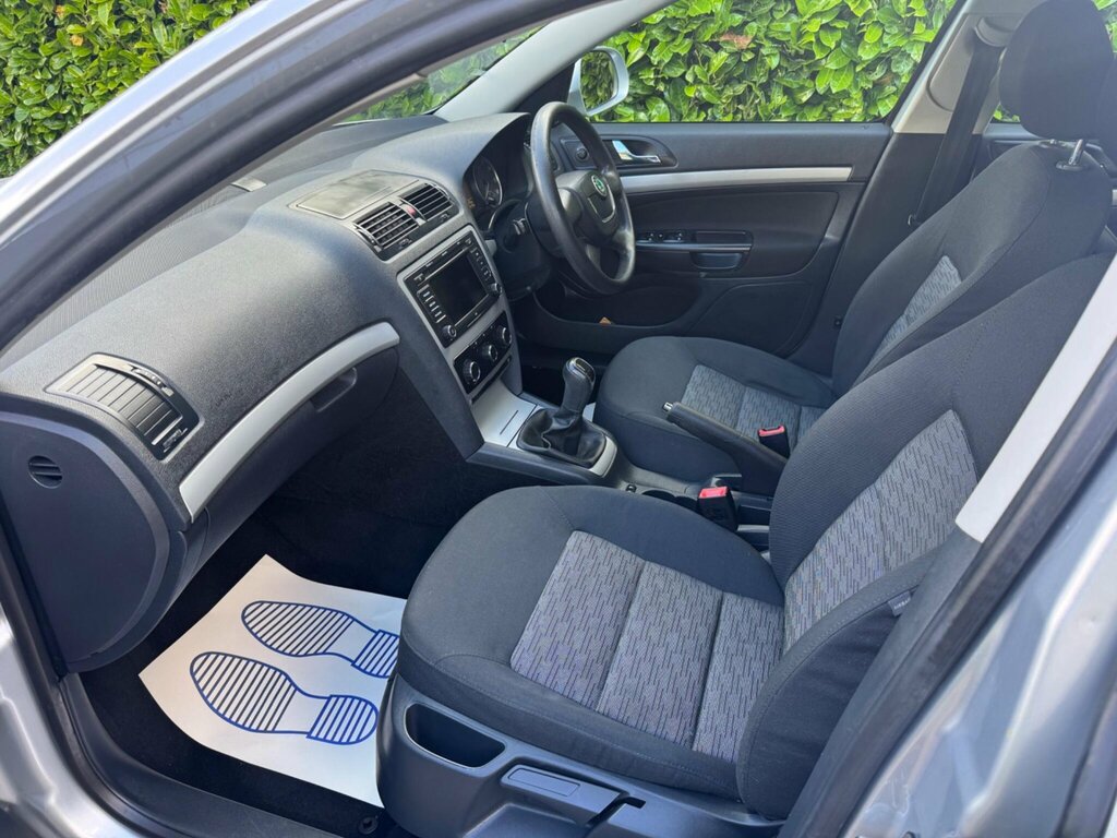 Skoda Octavia 1.4 Tsi Se Euro 5 Silver #3