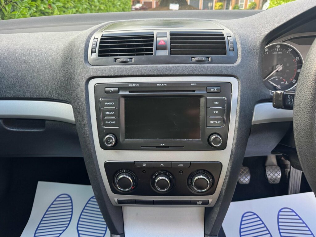 Skoda Octavia 1.4 Tsi Se Euro 5 Silver #6