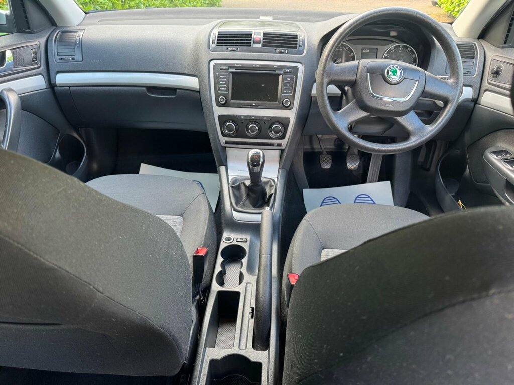 Skoda Octavia 1.4 Tsi Se Euro 5 Silver #4