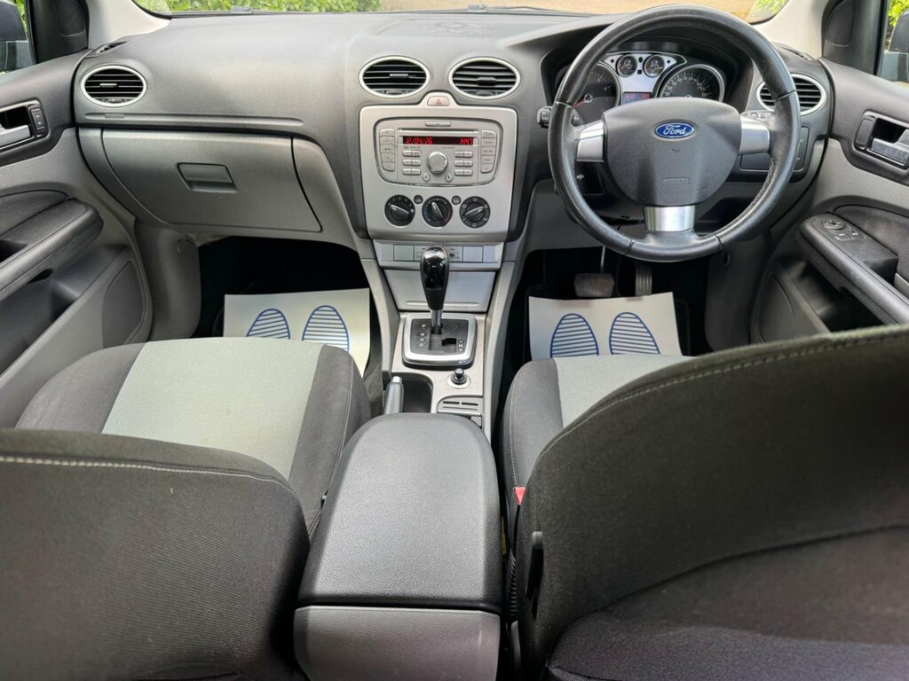 Ford Focus 1.6 Zetec ND08AWN Grey #4