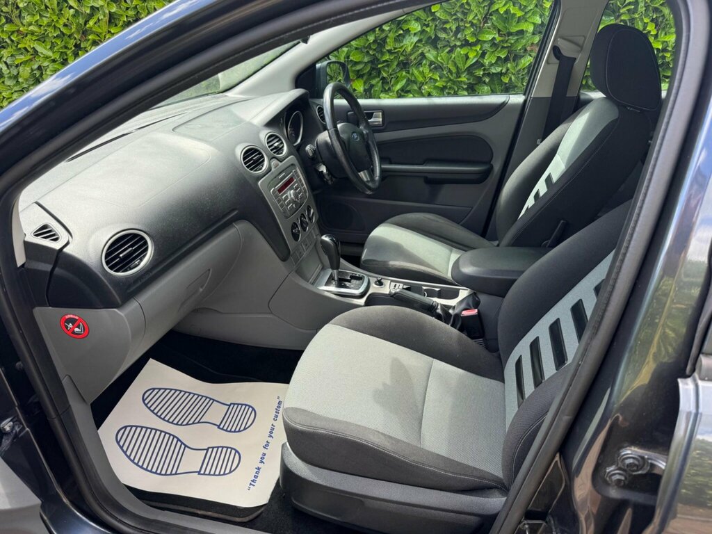 Ford Focus 1.6 Zetec ND08AWN Grey #3