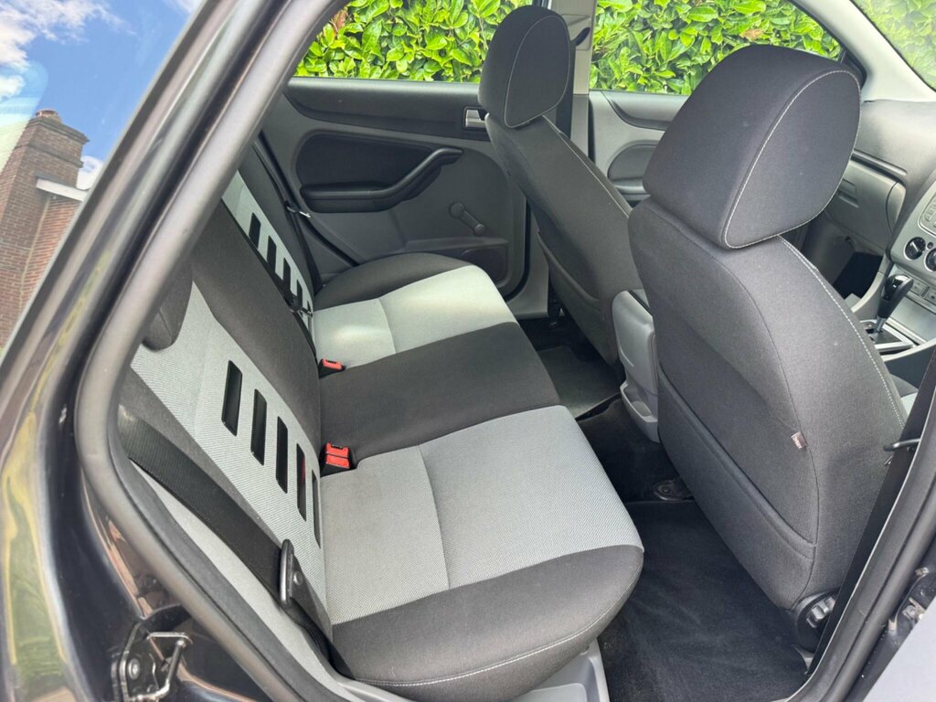 Ford Focus 1.6 Zetec ND08AWN Grey #5