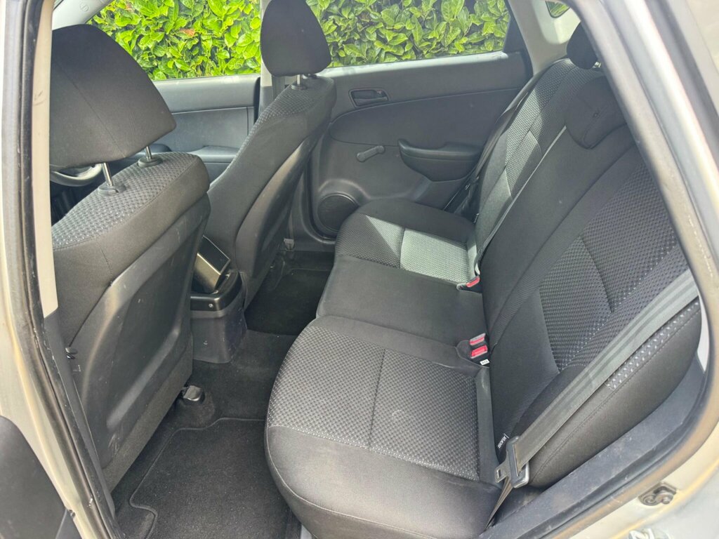 Hyundai I30 1.4 Classic Euro 5 Silver #6