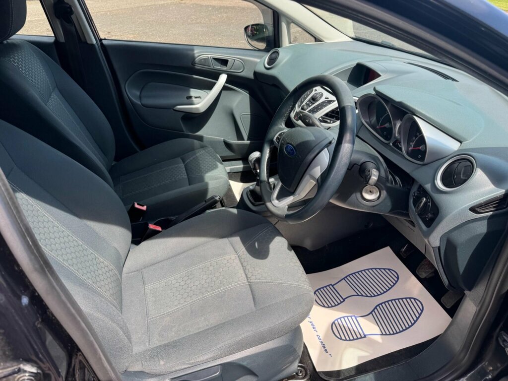 Ford Fiesta 1.4 Zetec Black #2