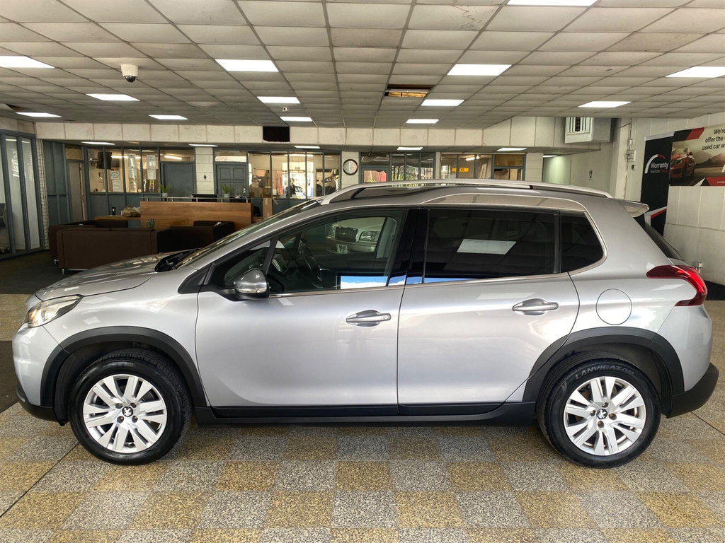 Peugeot 2008 1.2 Puretech Allure Euro 6 NG16FHH Grey #4