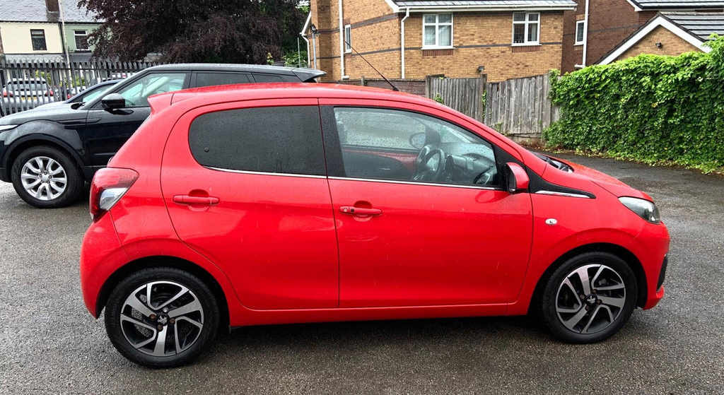 Peugeot 108 108 Allure Red #3
