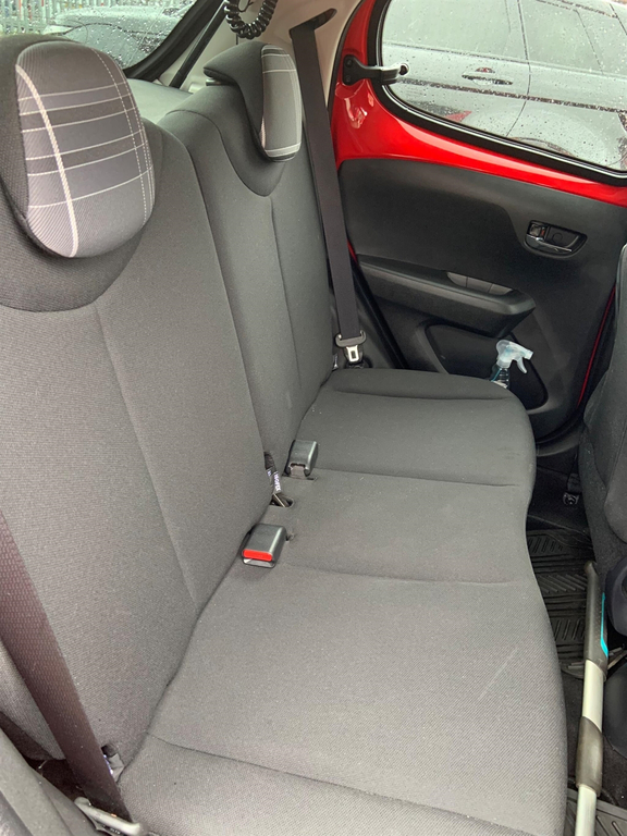 Peugeot 108 1.0 Active Red #10