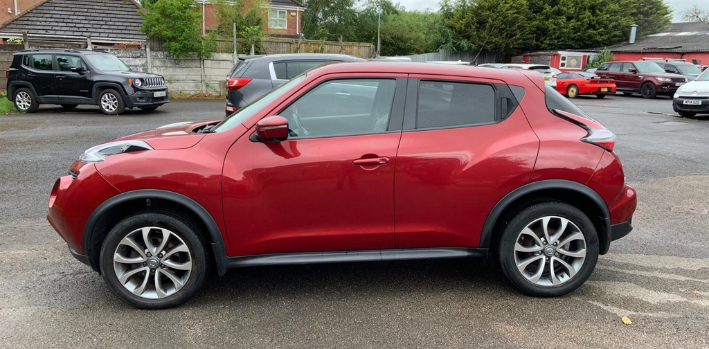 Nissan Juke 1.2 Dig-t Tekna Euro 6 Ss DA66VNT Red #4