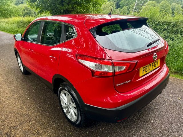 Nissan Qashqai 1.5 Dci Acenta Suv 2Wd Euro 6 S FE17FGV Red #2