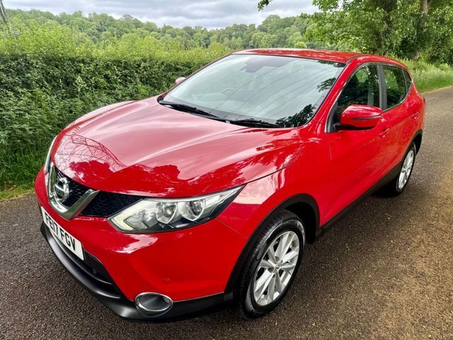 Nissan Qashqai 1.5 Dci Acenta Suv 2Wd Euro 6 S Red