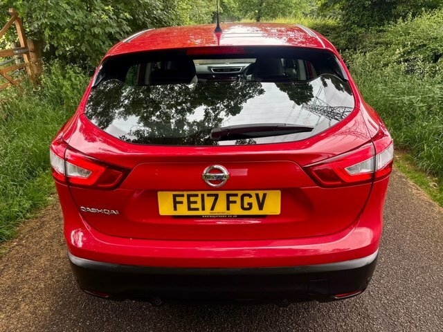 Nissan Qashqai 1.5 Dci Acenta Suv 2Wd Euro 6 S FE17FGV Red #4