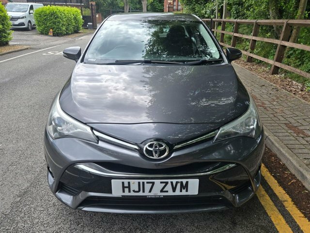 Toyota Avensis 2.0 D-4d Business Edition Saloon Grey #6