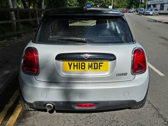 Mini Hatch 1.5 Cooper Hatchback Steptronic Euro 6 YH18MDF Silver #5