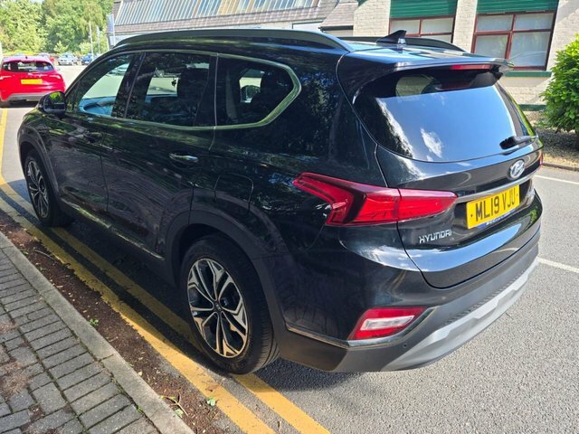 Hyundai Santa Fe 2.2 Crdi Premium Se Suv 4Wd Euro 6 Black #3