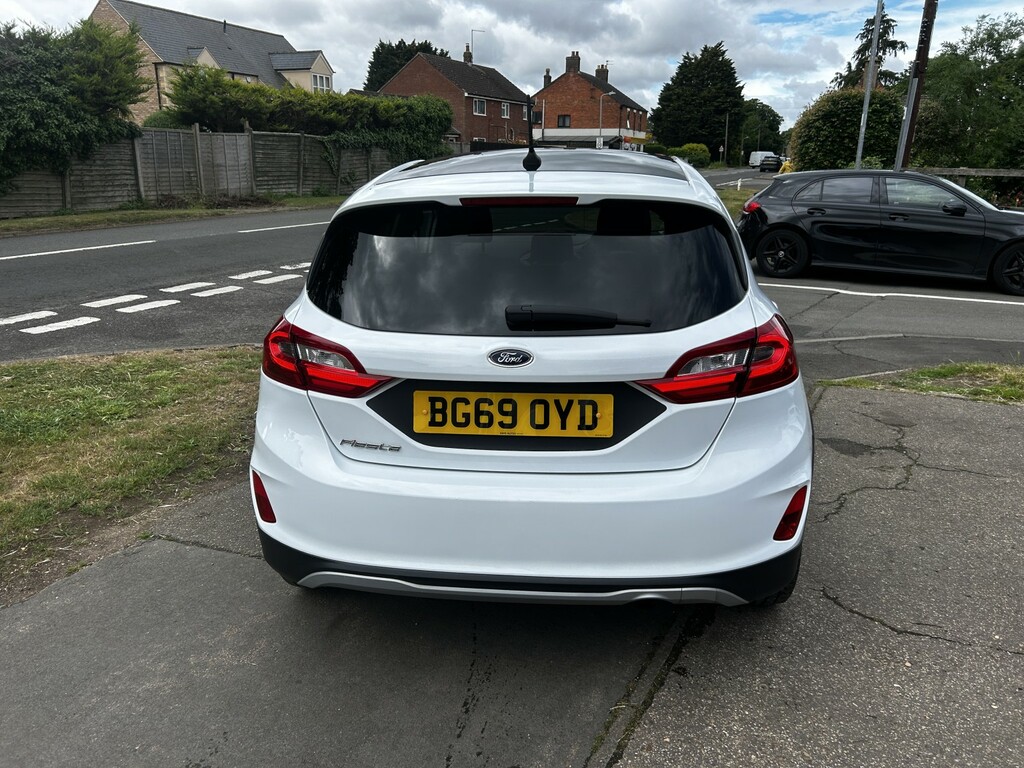 Ford Fiesta Hatchback 1.0 T Ecoboost Active 1 2019 BG69OYD White #4