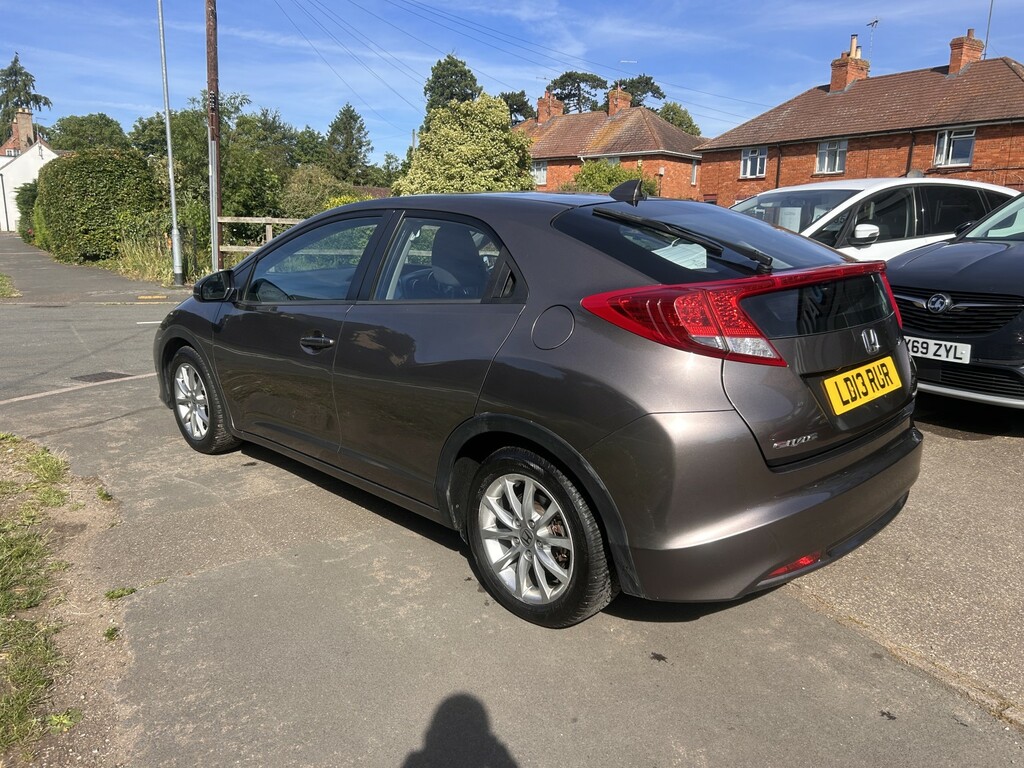 Honda Civic 1.8 I-vtec Es Brown #3
