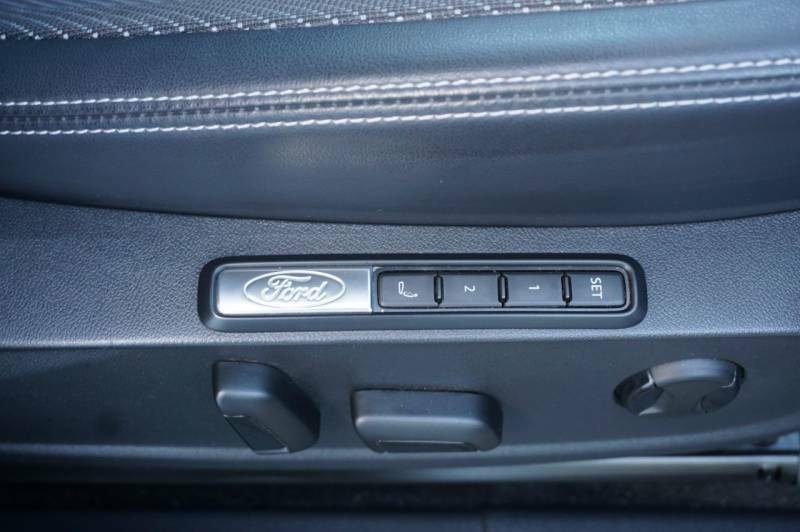 Ford Explorer 210Kw Select 77Kwh Black #60