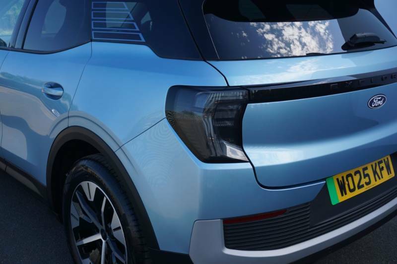 Ford Explorer 210Kw Select 77Kwh Black #40