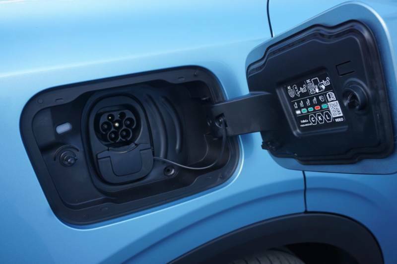 Ford Explorer 210Kw Select 77Kwh Black #44
