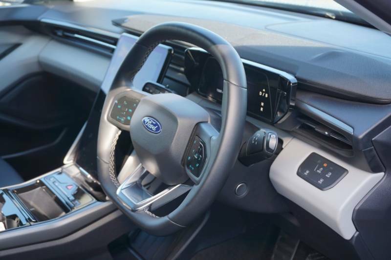 Ford Explorer 210Kw Select 77Kwh Black #58