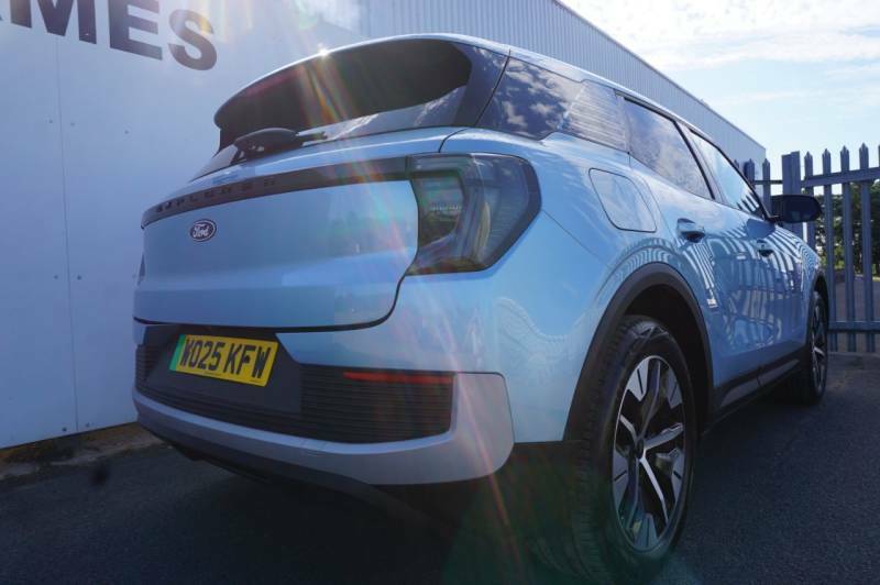 Ford Explorer 210Kw Select 77Kwh Black #28