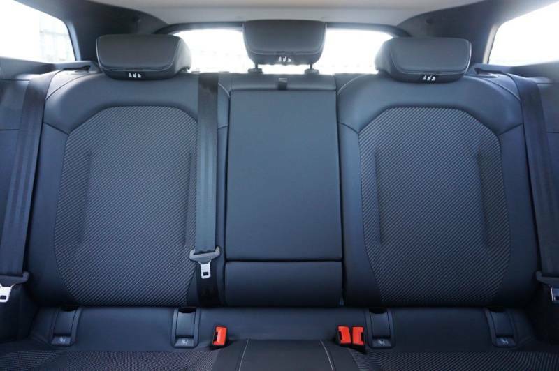 Ford Explorer 210Kw Select 77Kwh Black #73