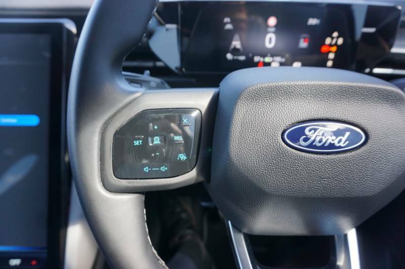 Ford Explorer 210Kw Select 77Kwh Black #63