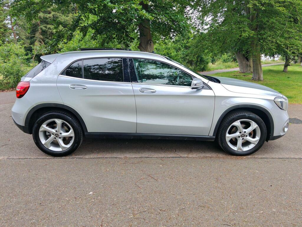 Mercedes-Benz GLA Class 2.1 Gla200d Sport Premium Plus 7G-dct Euro 6 S Silver #3