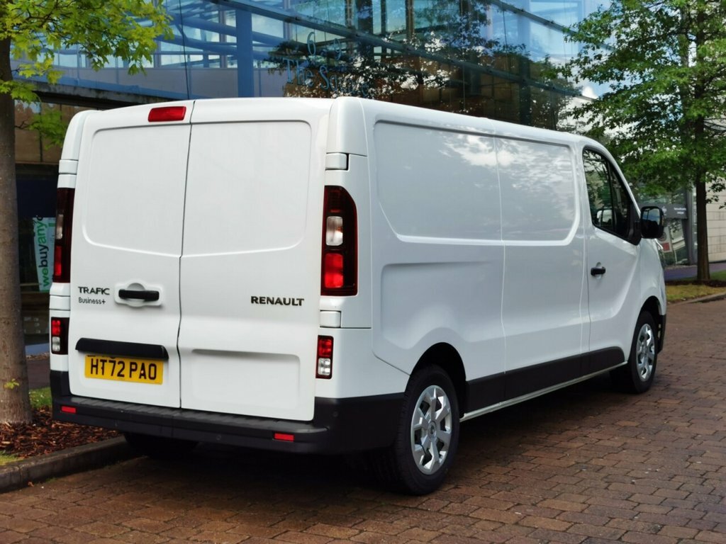 Renault Trafic 2L Business HT72PAO White #6