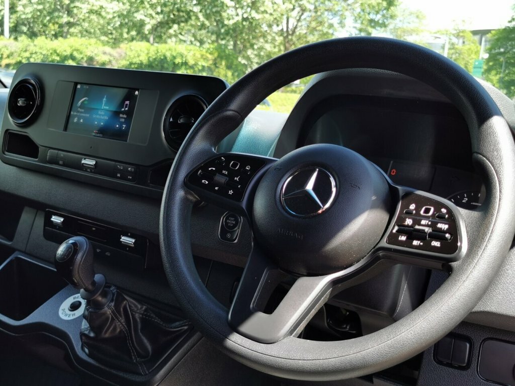 Mercedes-Benz Sprinter 2L Progressive Silver #2