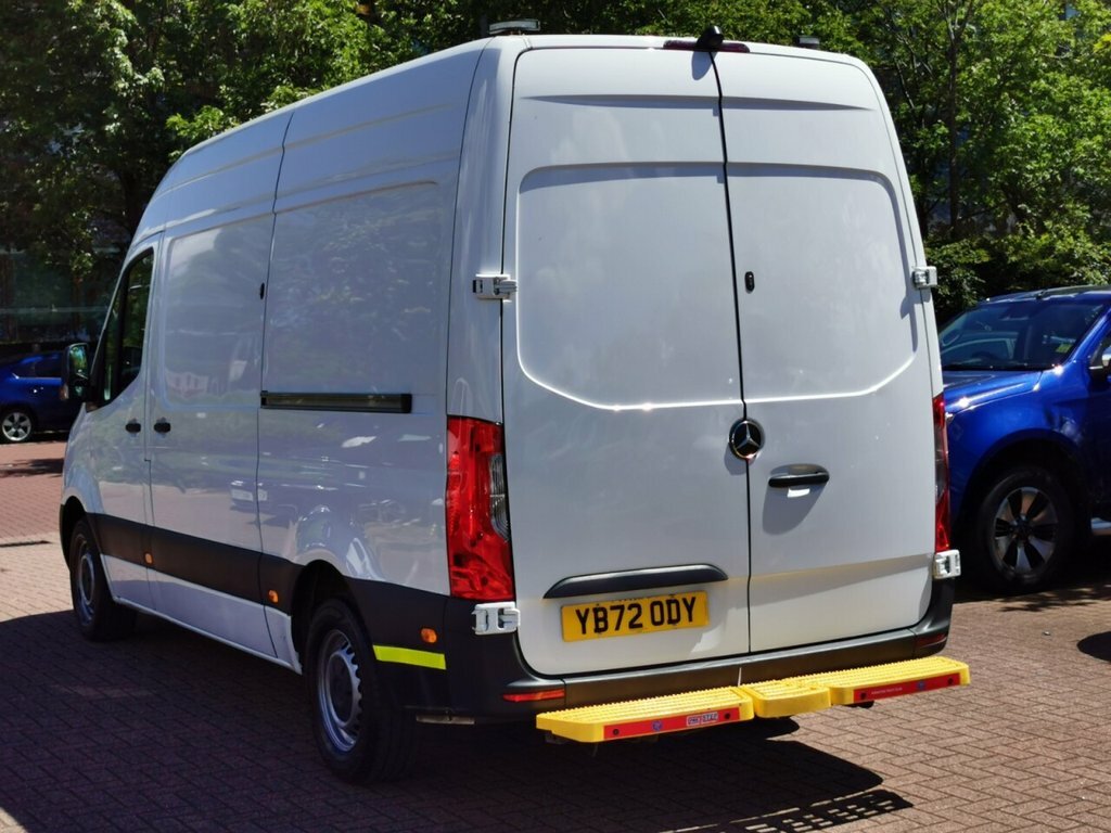 Mercedes-Benz Sprinter 2L Progressive Silver #5