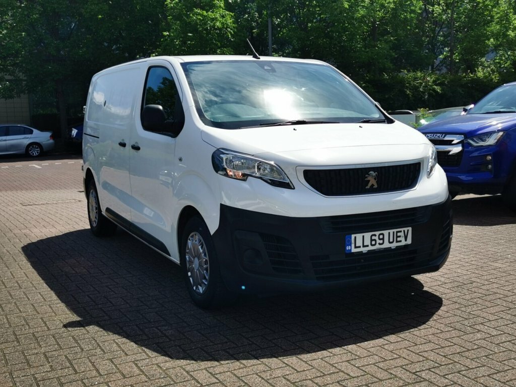 Peugeot Expert 2L Professional 6Dr White