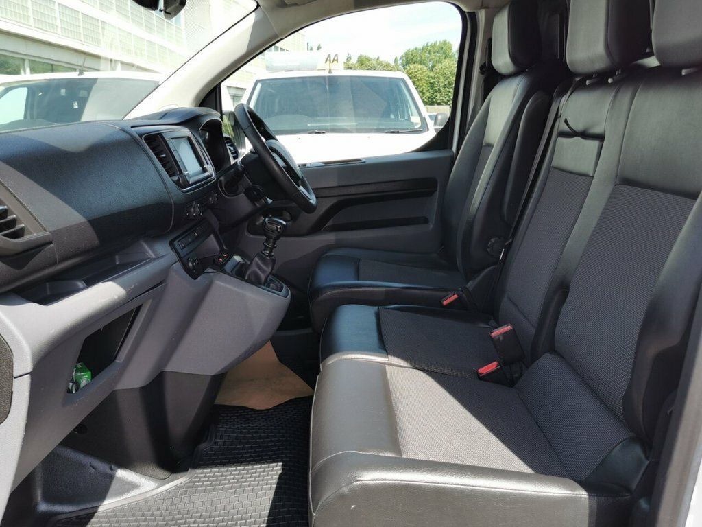 Peugeot Expert Mpv White #11