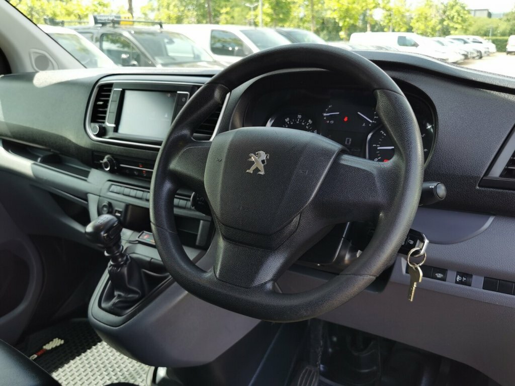 Peugeot Expert 2L Professional 6Dr White #2
