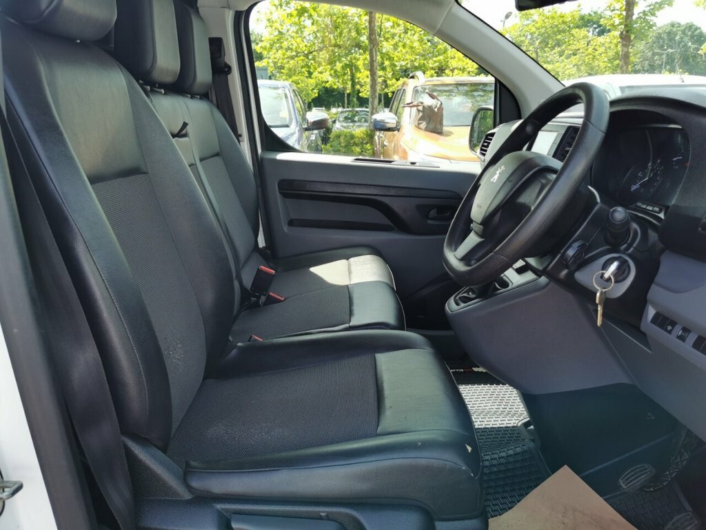 Peugeot Expert Mpv White #9