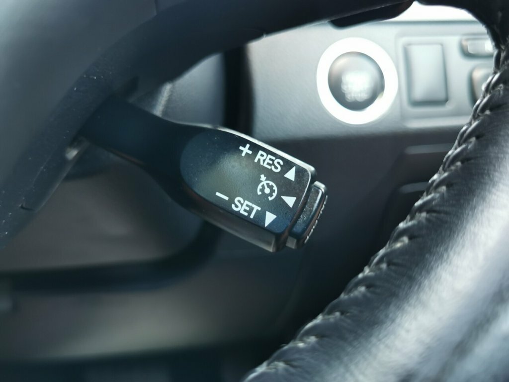 Toyota Avensis D-4d Active Black #20