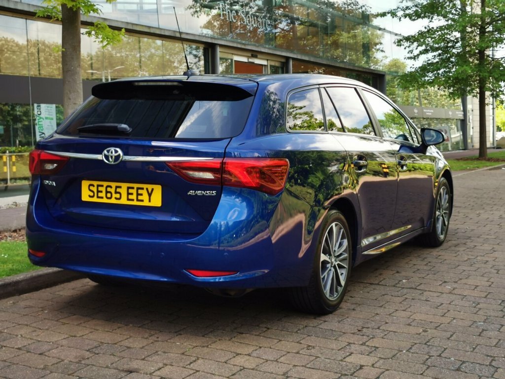 Toyota Avensis D-4d Active Black #7