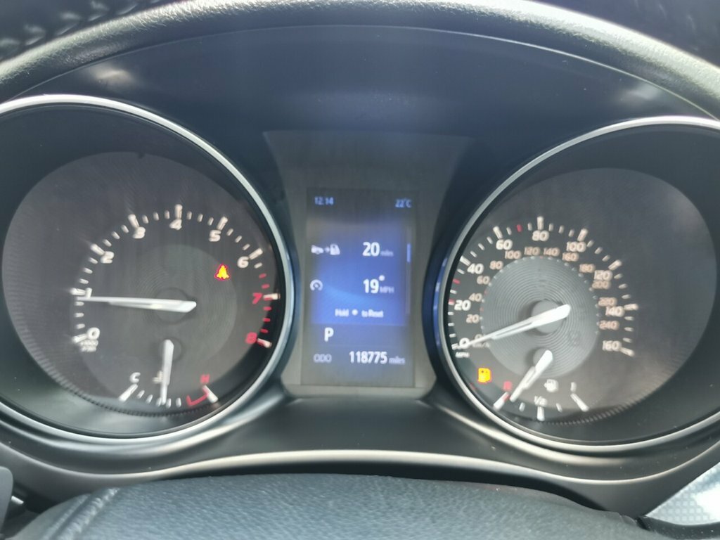 Toyota Avensis D-4d Active Black #17