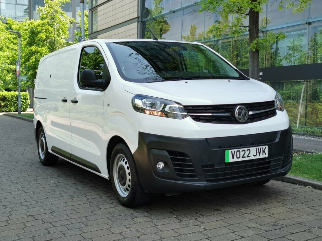 Vauxhall Vivaro Mpv White