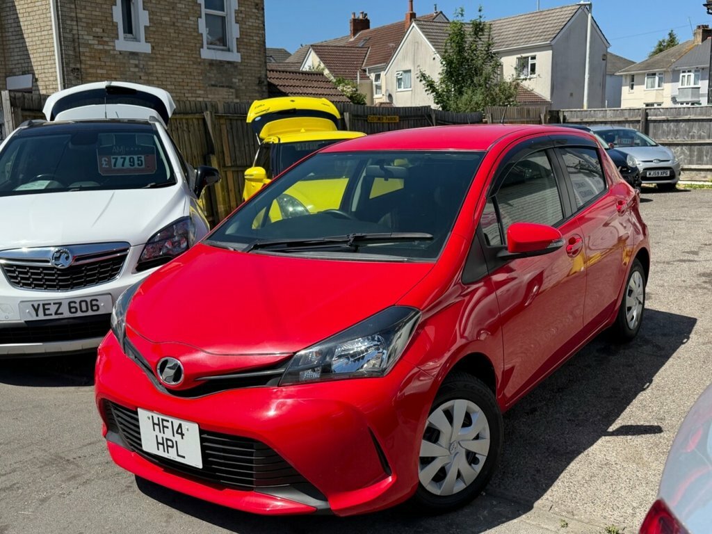 Toyota Vitz Hatchback Red #3