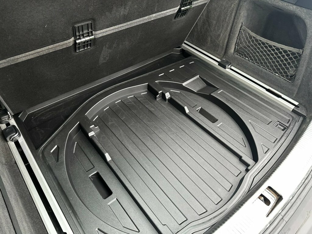 Audi A6 Avant Avant 2.8 V6 Quattro Huge Spec Silver #37