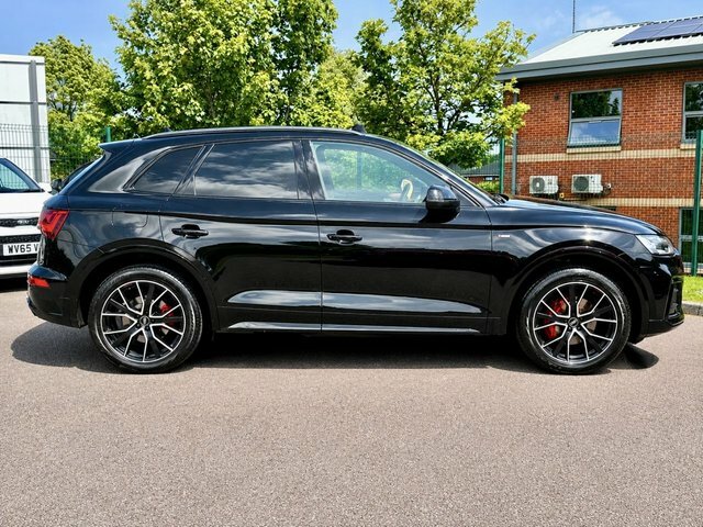 Audi Q5 Tfsie 50 Edition 1 Black #2