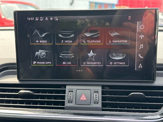 Audi Q5 Tfsie 50 Edition 1 Black #6